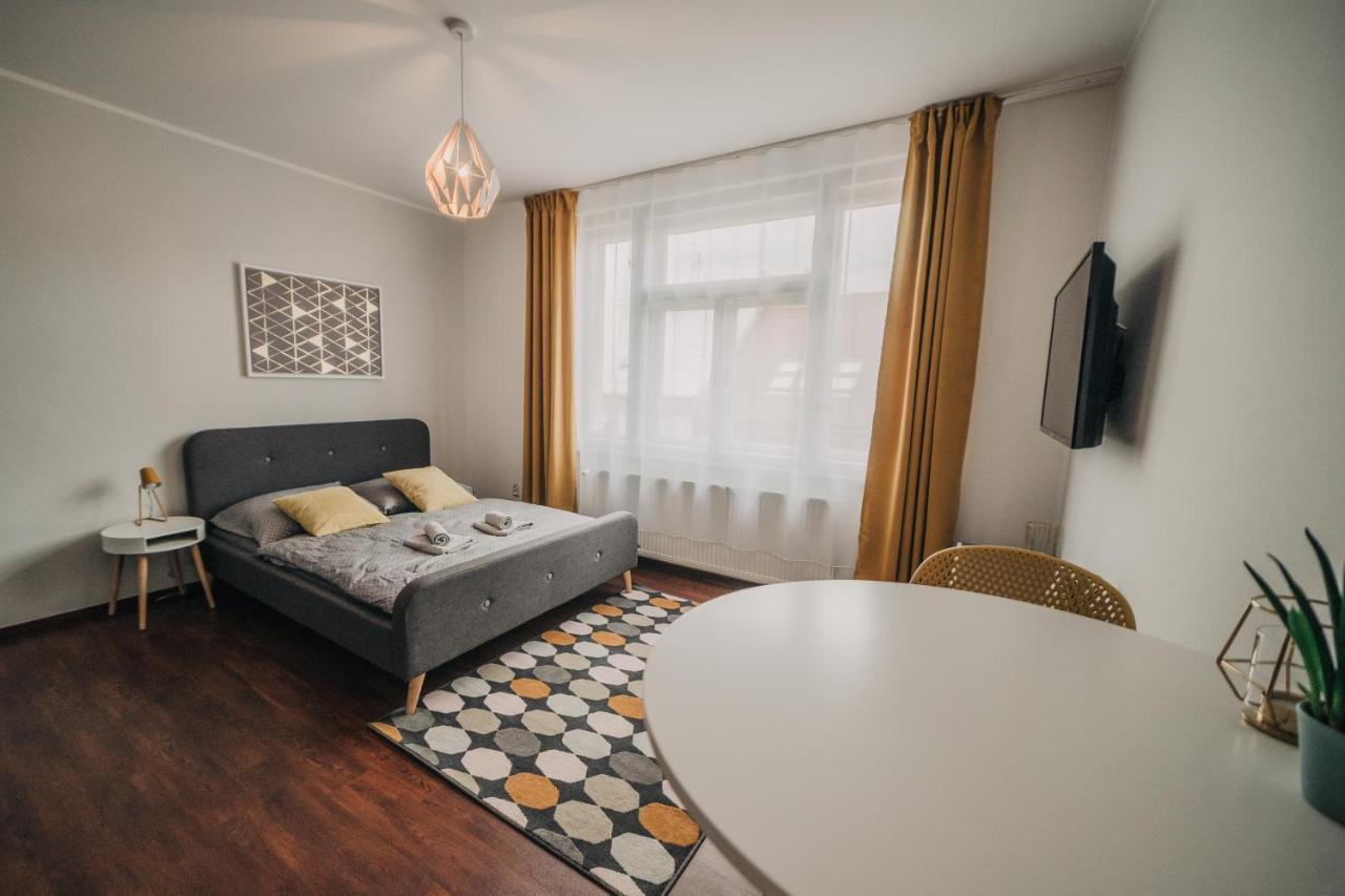 Citybeat Apartments, 400M From The Square Plzeň Esterno foto