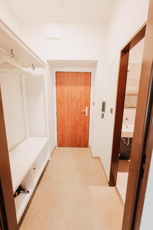 Citybeat Apartments, 400M From The Square Plzeň Esterno foto