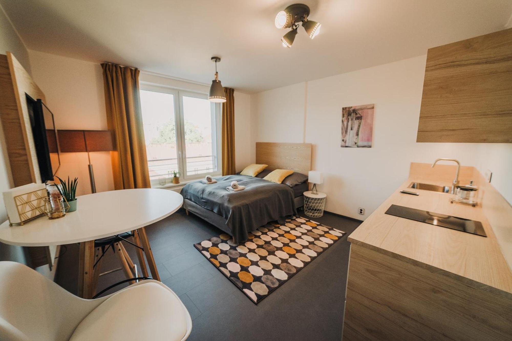 Citybeat Apartments, 400M From The Square Plzeň Esterno foto