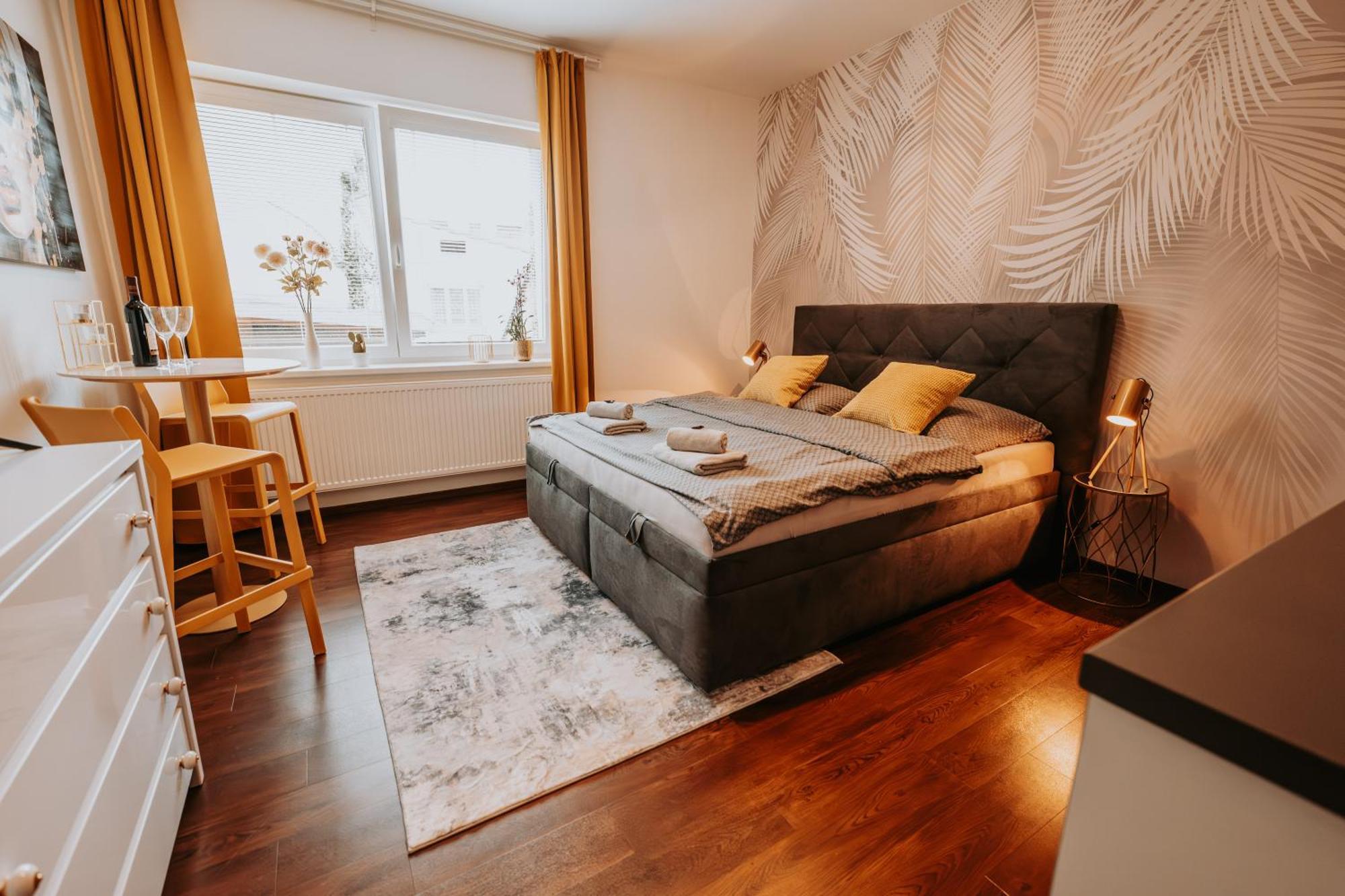 Citybeat Apartments, 400M From The Square Plzeň Esterno foto
